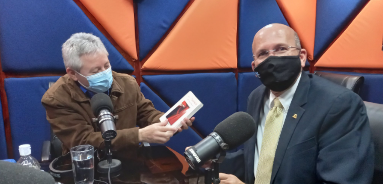 Radio históricamente izquierdista abre espacio a presidente de ANEP para arremeter contra el Gobierno radio-historicamente-izquierdista-abre-espacio-a-presidente-de-anep-para-arremeter-contra-el-gobierno